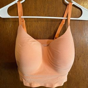 PINK by Victorias Secret lightly lined sports bra
